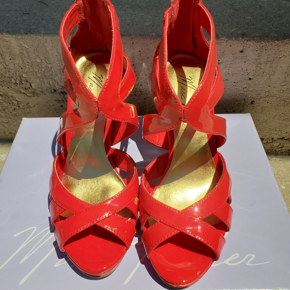 Womens pumps